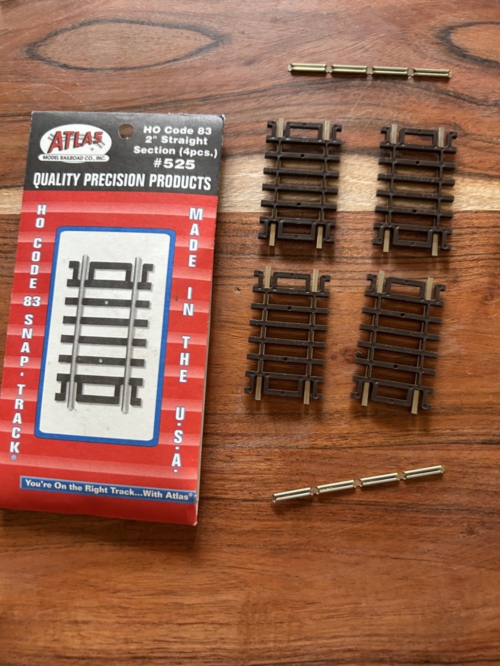 Vintage HO Code 83 2” Straight Section (4 Pieces) #525 Snap Track New Atlas